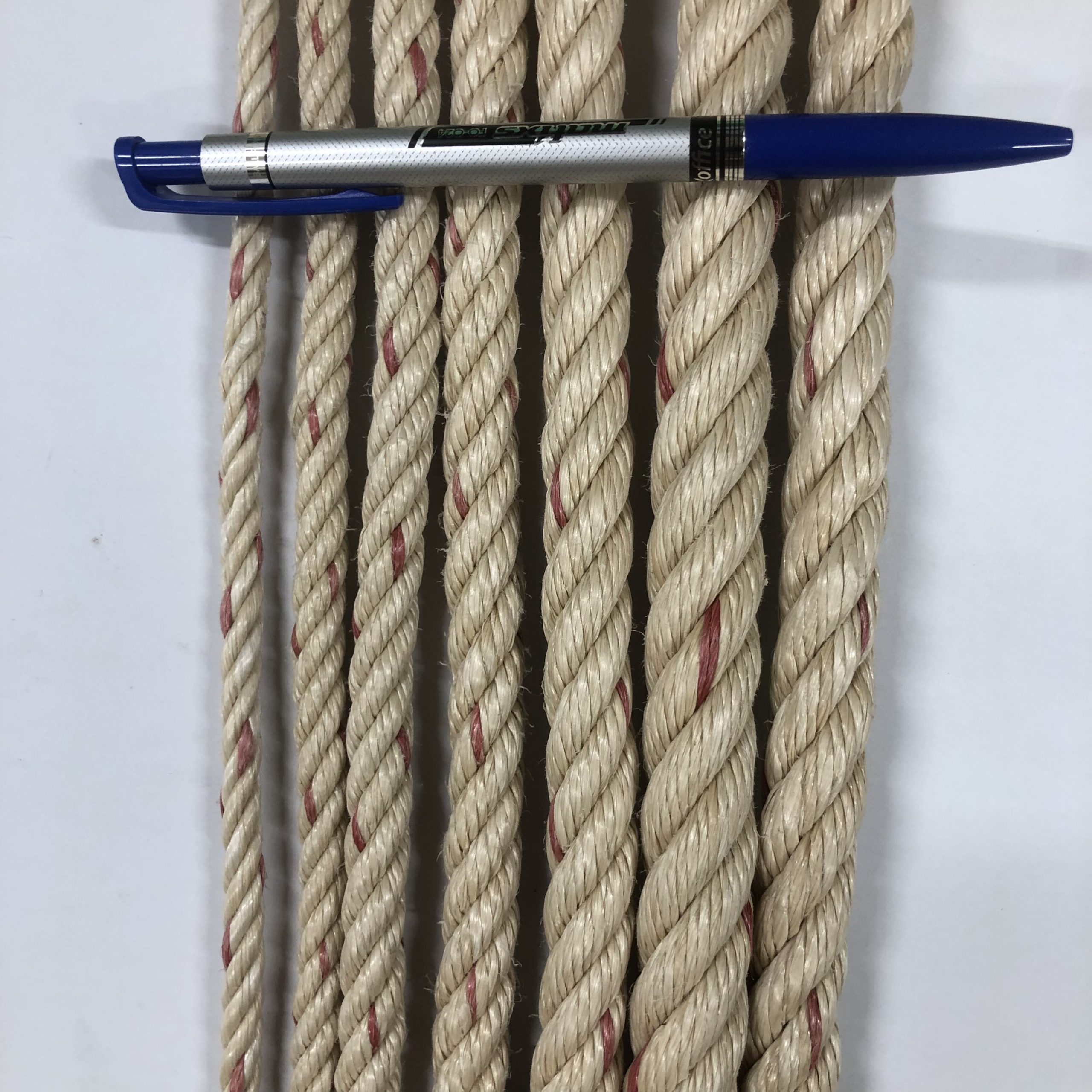 Dây thừng bô màu nâu